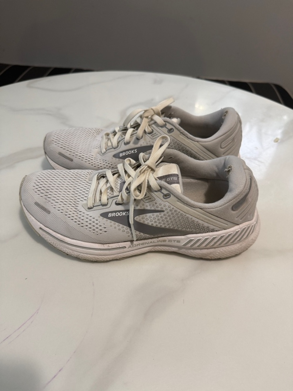 Brooks Women's Adrenaline GTS Running Shoes - Light Gray/Off-White